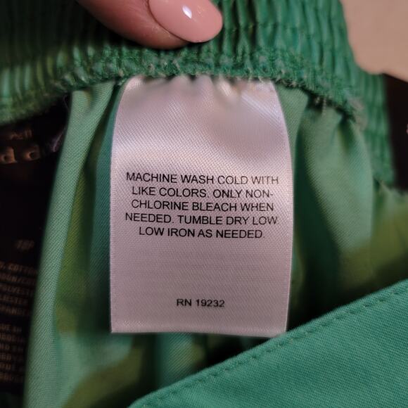 Lot of 2 Alfred Dunner Studio Capri Pants 18P Classic Fit Green Tan New With Tag - Picture 6 of 16